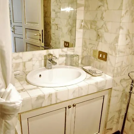 Pantheon Apartment